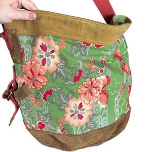 Lucky Brand Green and Brown Shoulder Bag with Floral Design —Pre-owned EXCELLENT